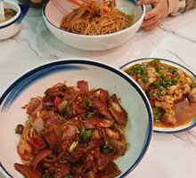 Sauce-Braised Frog Noodles