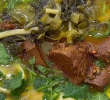 Sour Cabbage Braised Beef Knife-Sliced Noodles