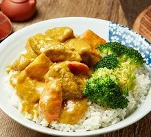 Thai Yellow Curry Beef Rice