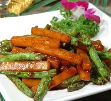 Drumstick Bean and Potato Stir-fry