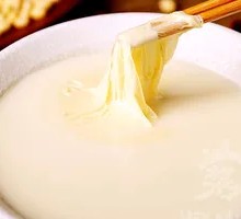 White Little Ice Soy Milk