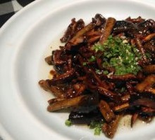 Stir-Fried Eel Strips