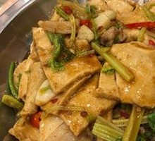 Spicy Pot-Braised Tofu with Leaves