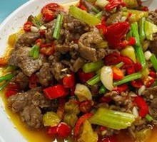 Stir-Fried Beef with Yellow Onion