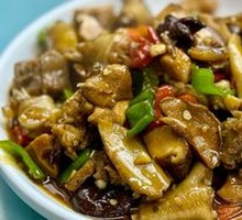 Stir-fried Local Chicken with Tea Oil