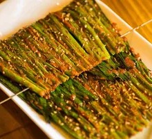 Stir-fried Water Snail with Leek