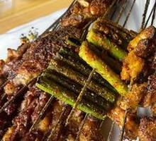 Charcoal-Grilled Chicken Wings