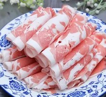 Freshly Sliced Lamb Rolls
