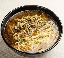 Fried Meat and Vegetable Noodles