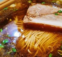 Suzhou-style Braised Pork Trotter Noodles
