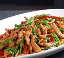 Green Pepper and Pork Stir-fry
