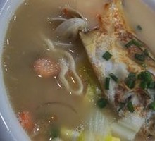 Spanish Mackerel Seafood Noodles
