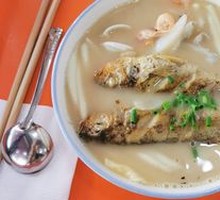 Special Seafood Dumpling Noodles