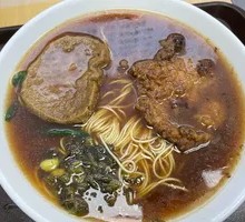Braised Large Pork Chop Noodles with Tofu Skin