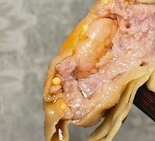 Fresh Shrimp and Crab Roe Dumplings