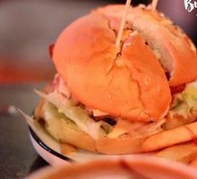 Old Friend Classic Burger
