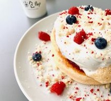 Pistachio Raspberry Pancake