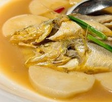 Deep-Sea Yellow Croaker with Rice Cake