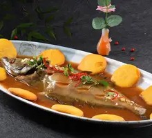 Braised Deep-Sea Flounder in Red Sauce