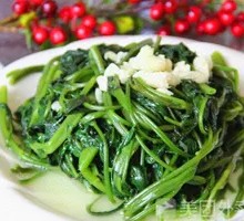 Stir-Fried Water Spinach with Garlic