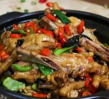Preserved Vegetable Chicken Feet