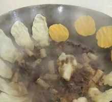 Specialty Earth Pot Fish