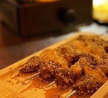 Charcoal-Grilled Beef Skewers