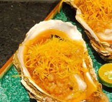 Steamed Oysters with Golden and Silver Garlic