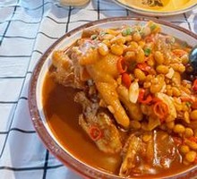 Stewed Chicken Feet with Soybeans