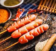 Charcoal-Grilled Sausage