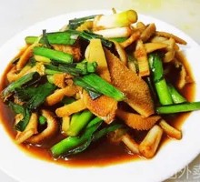 Stir-fried Lamb Tripe with Green Garlic