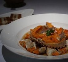 Stir-fried Crab with Ginger and Scallion