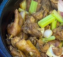 Chicken Stew in Clay Pot