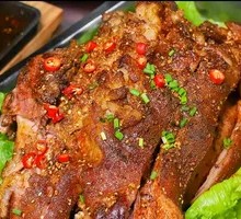 Special Roasted Pig's Head