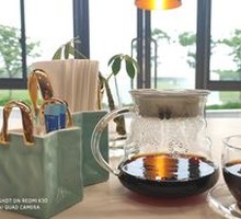 Hand-poured Colombian Coffee