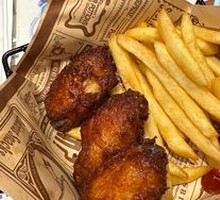 Chicken Wings with French Fries