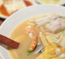 Seafood Ginger Noodle Soup