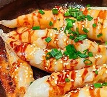 Stir-Fried Mixed Sauce Rice Noodle Rolls