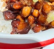 Golden Meat Rolls with Braised Pork Rice