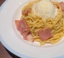 Warm Egg Bacon Pasta
