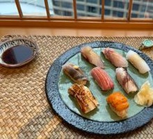 Sushi 8 Pieces