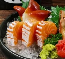 Three-Point Sashimi Platter