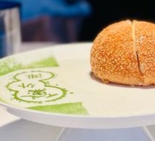 Classic Snowflake Beef Sesame Bun