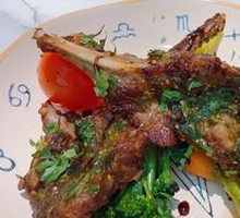 Charcoal-Grilled Lamb Ribs