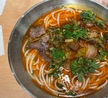 Kaili Sour Beef Noodles