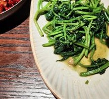 Stir-fried Sweet Potato Leaves