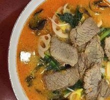 Beef Kaili Sour Spicy Golden Vegetable Hot Pot