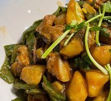 Stewed Pork Ribs with Potatoes and Green Beans