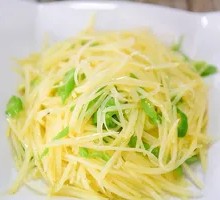 Sliced Potatoes with Green Pepper