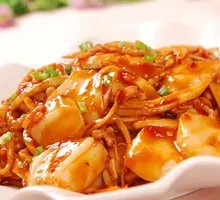 Stir-Fried Pork with Rice Noodles